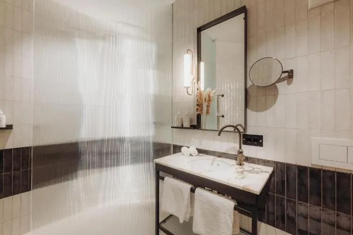 Gentle Hide Designhotel Hotel *